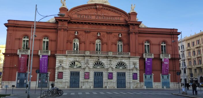 Vacanze alternative nel barese sulle orme di Lolita Lobosco