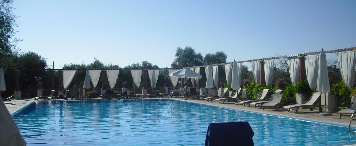 Piscina con solarium Piscina con solarium