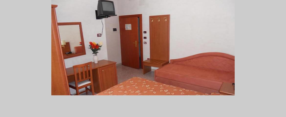Camera matrimoniale Hotel Camera matrimoniale Hotel