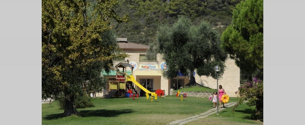 Area giochi attrezzata per bambini