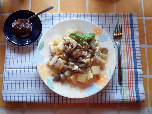 La ricetta della Pasta con Melanzane alla Pugliese